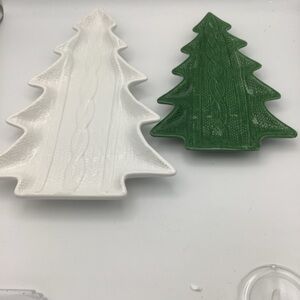 Hallmark Festive Tree-Shaped Holiday Plates - White and Green
